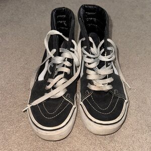 Vans Black and White Sneakers Classic Skate Style
